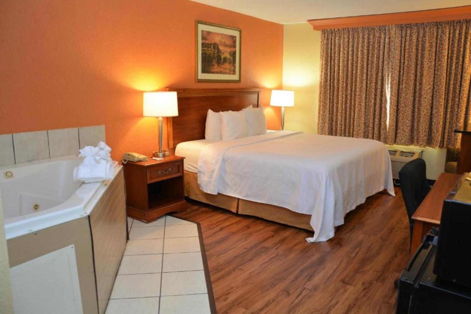 Buckeye Inn Express Main image 2